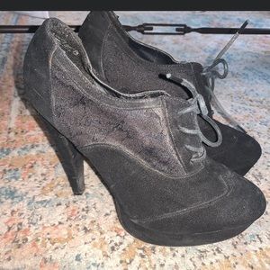 Black heeled booties